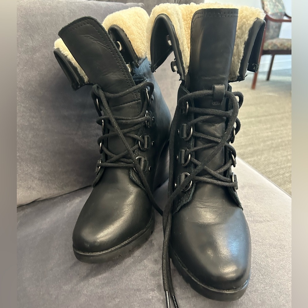 Sorel - wedge bootie; Size 8 US